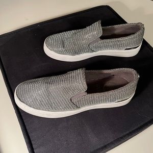 Silver Guess Slip-on. Size 6